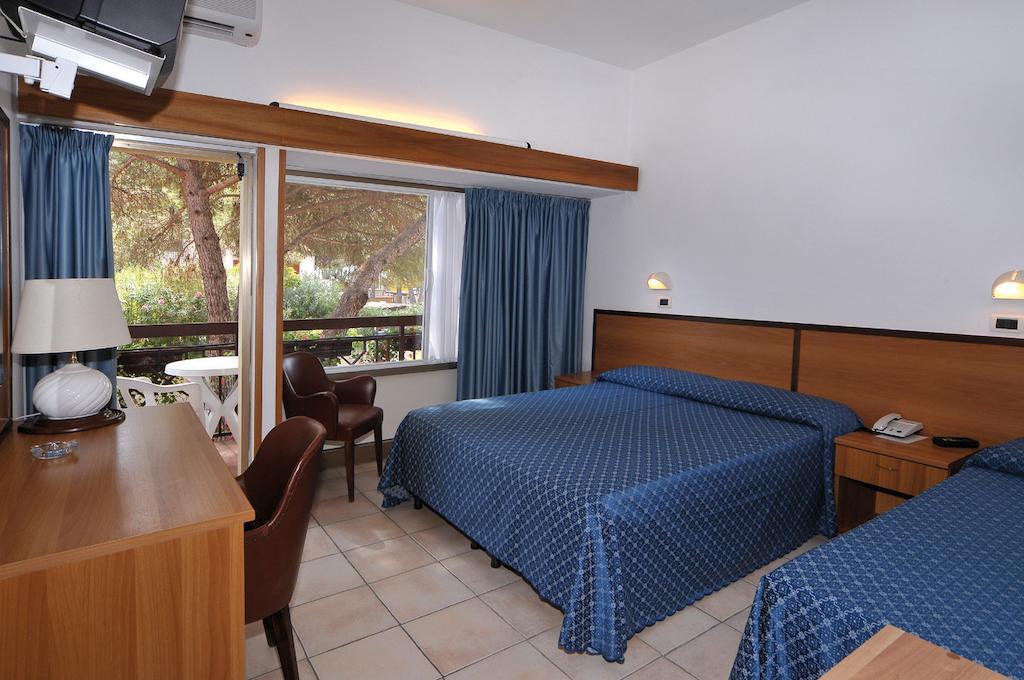 Hotel Lilly Marina di Campo Room photo