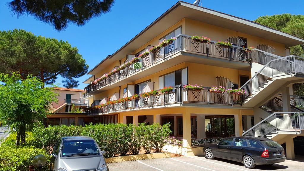 Hotel Lilly Marina di Campo Exterior photo