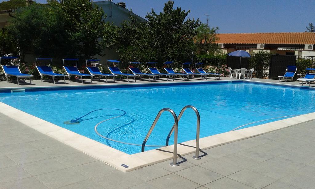Hotel Lilly Marina di Campo Exterior photo